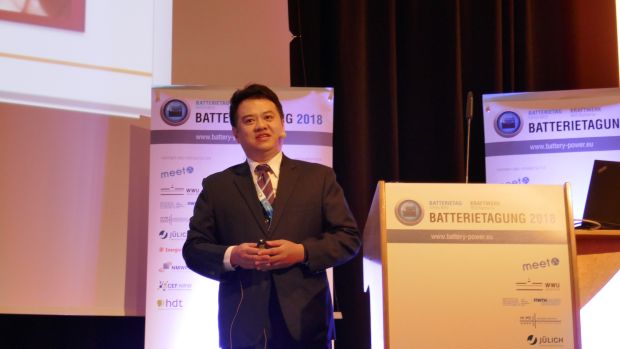 Einen Überblick über den chinesischen Batteriemarkt für Elektrofahrzeuge gab Dr. Mark Lu vom Industrial Economics & Knowledge Center. China ist derzeit und in Zukunft noch deutlicher der größte Markt für Batterien – neben PKW auch vor allem bei Bussen.