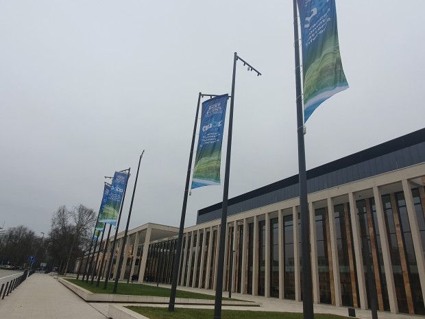 2020 fand die Advanced Automotive Battery Conference Europe (AABC) im Rhein-Main-Congress-Center in Wiesbaden statt. Zellchemie, Batterie-Engineering, Recycling und Rohmaterialien gehörten zu den zentralen Themen. Im Folgenden fassen wir die Highlights aus dem Batterie-Engineering zusammen.