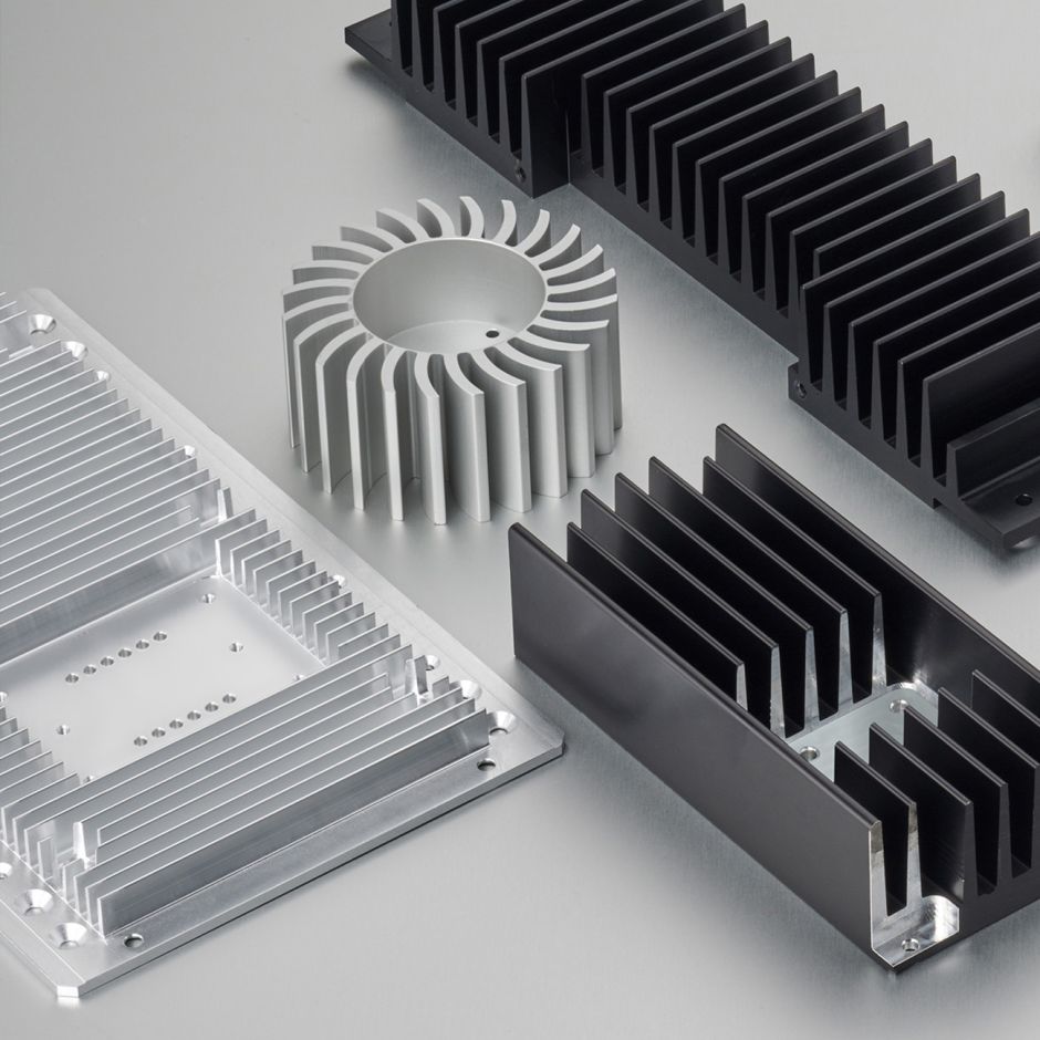 Bild 1: Strangkühlkörper aus Aluminium liefern unzählige effiziente Konzepte sowie Möglichkeiten zur Entwärmung von elektronischen Bauelementen oder -gruppen.