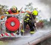 Sind Brände schwer zugänglich wie etwa in einem Dachstuhl, steht die Feuerwehr vor einem Problem. Mit dem Drill-X Löschgerät ergeben sich neue Möglichkeiten der Brandbekämpfung.