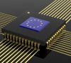 Computer-CPU mit EU-Flagge isoliert auf schwarzem Hintergrund
