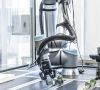 Das Forschungsprojekt ‚Rob-aKademI‘ will die Roboterprogrammierung für Montageaufgaben deutlich vereinfachen.
