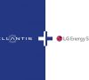Logos von Stellantis und LG Energy Solutions 