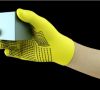 Der Sensor-Handschuh STAG besteht aus handelsüblichen Materialien im Wert von rund 10 US-Dollar und liefert mit seinen 550 Sensoren hochauflösende Messdaten. MIT Massachusetts Institute of Technology